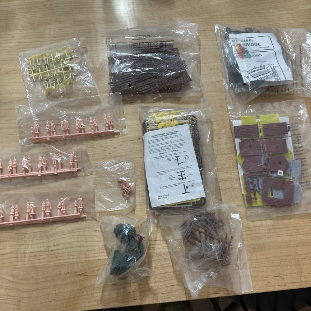 Vtg Lot Of Ho Scale Train Accessories. Crossings Trees People Power Poles